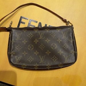Authentic LV vintage pouchette